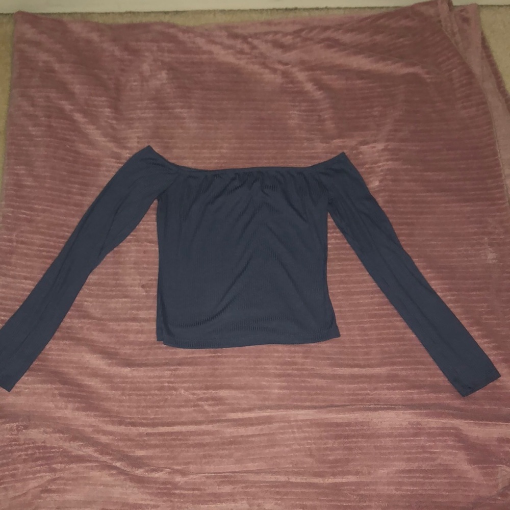 Grey off the should top